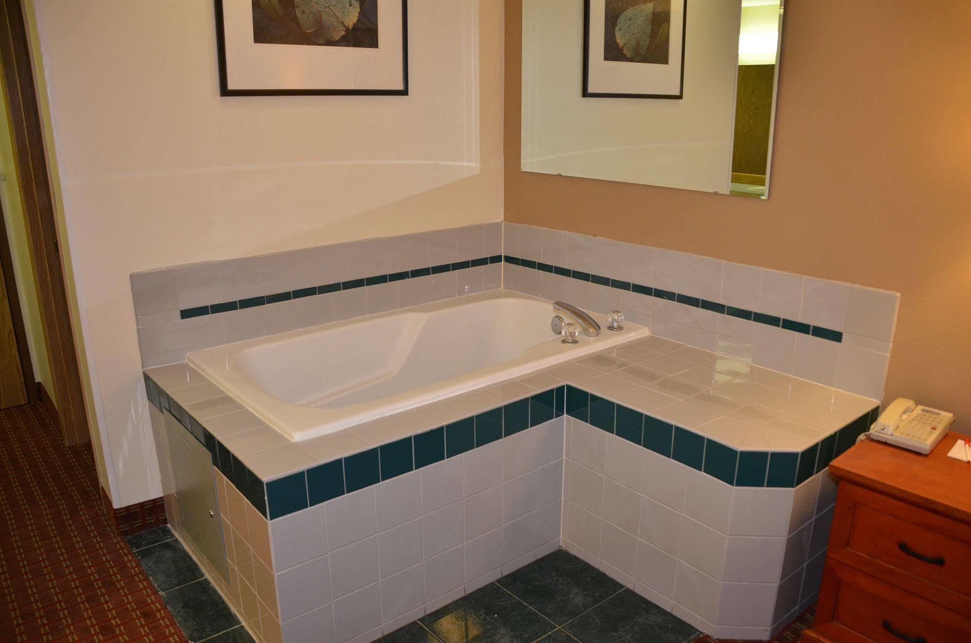 Econo Lodge Федерал Уей Екстериор снимка