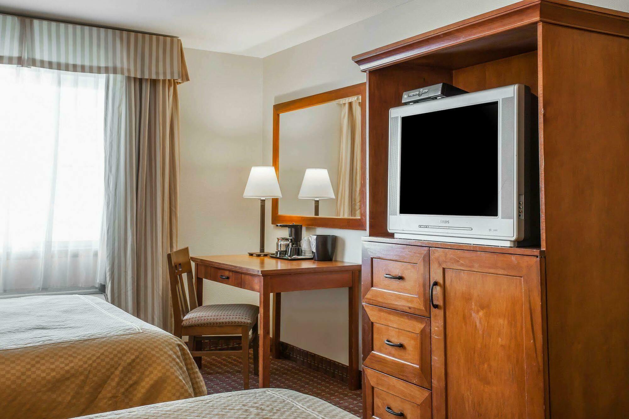Econo Lodge Федерал Уей Екстериор снимка