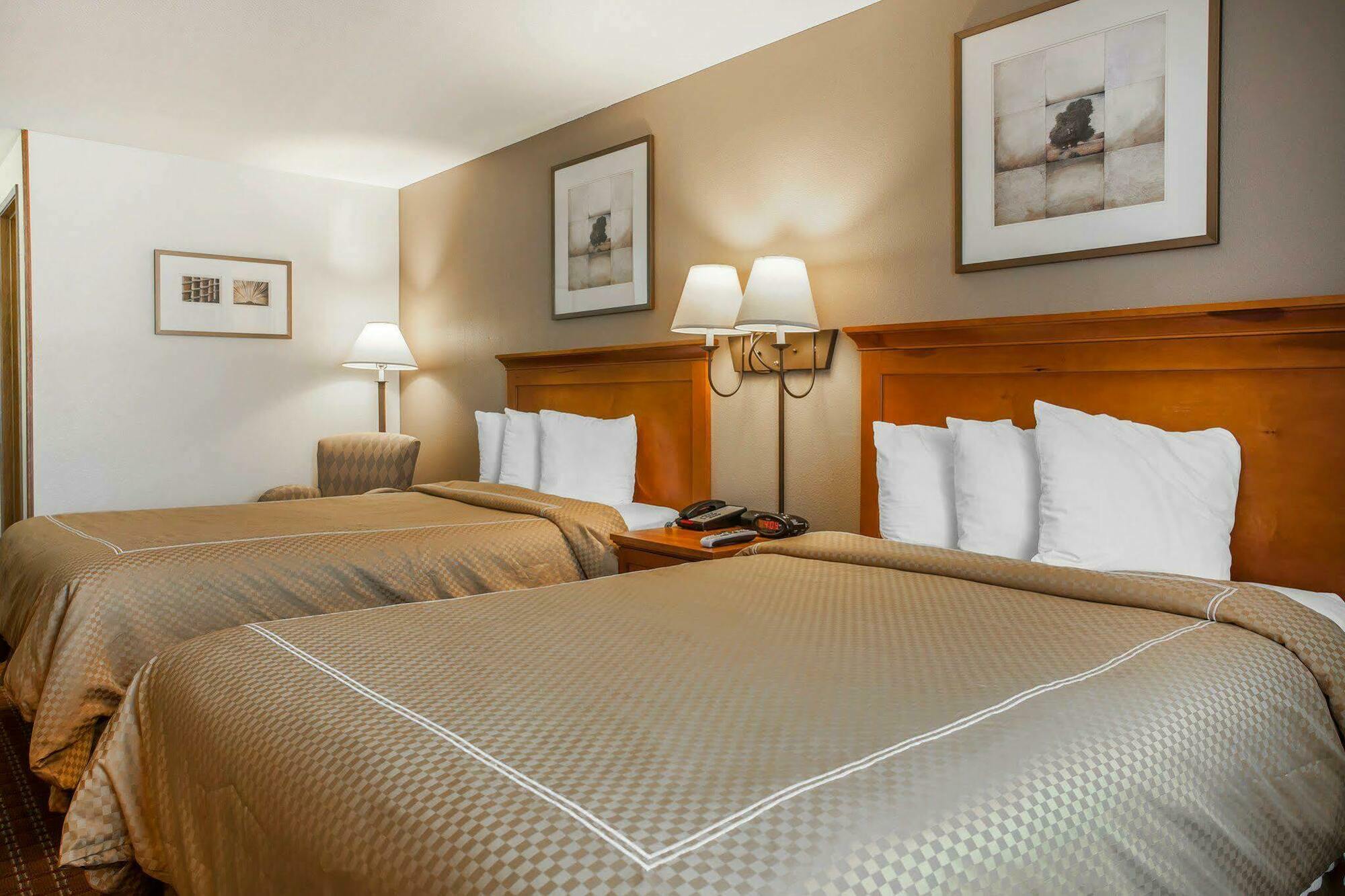 Econo Lodge Федерал Уей Екстериор снимка